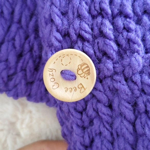 Handmade Infinity scarf - Picture 2 of 3